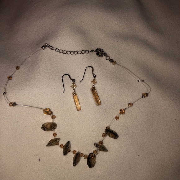Crystal necklace and earrings - Picture 1 of 4